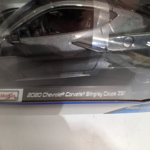 MAISTO SPECIAL EDITION 2020 CHEVROLET CORVETTE STINGRAY Z51 MODEL DIE CAST TRUCK - 1:18 SCALE - GREY (MODEL: 9897765) image 4