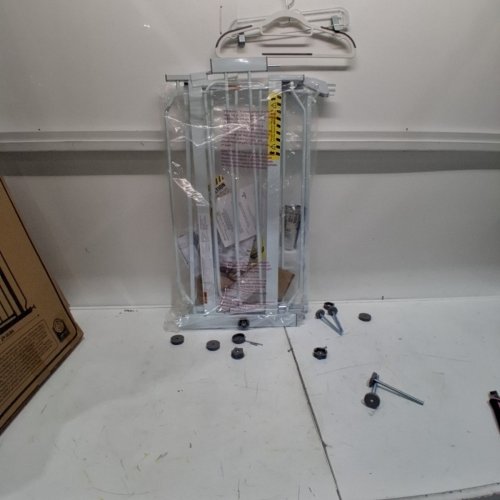 REGALO EASY STEP SAFETY GATE - 29"- 38.5" - WHITE (MODEL : 1160-DS) image 2