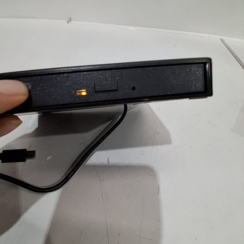 BPAKDU EXTERNAL DVD/CD PLAYER BURNER - CD +/1RW DRIVE - WINDOWS/MAC/LINUX OS COMPATIBLE (MODEL: CB 31005) image 2