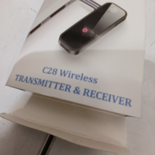 WIRELESS BLUETOOTH 5.0 TRANSMITTER & RECIEVER, 2-IN-1 SYSTEM FOR HANDS FREE CALLING, 10M TRANSMISSION RANGE, PLUG & PLAY - (MODEL: C28) image 2