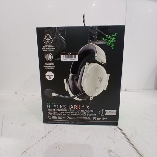 RAZER BLACKSHARK V2 X GAMING HEADSET 7.1 SURROUND SOUND CAPABLE, MEMORY FOAM CUSHION, MULTIPLATFORM, 3.5MM HEADPHONE JACK - WHITE (MODEL: ‎RZ04-0324) image 6