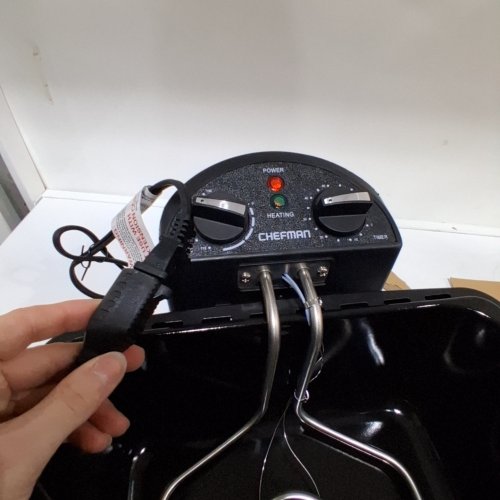 CHEFMAN JUMBO SIZE DEEP FRYER WITH TEMPERATURE CONTROL - 4.5QT - STAINLESS STEEL/BLACK (MODEL: RJ07-45-SS) image 2