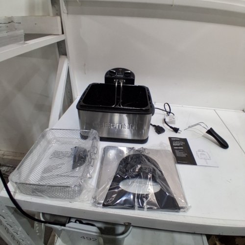 CHEFMAN JUMBO SIZE DEEP FRYER WITH TEMPERATURE CONTROL - 4.5QT - STAINLESS STEEL/BLACK (MODEL: RJ07-45-SS) image 3