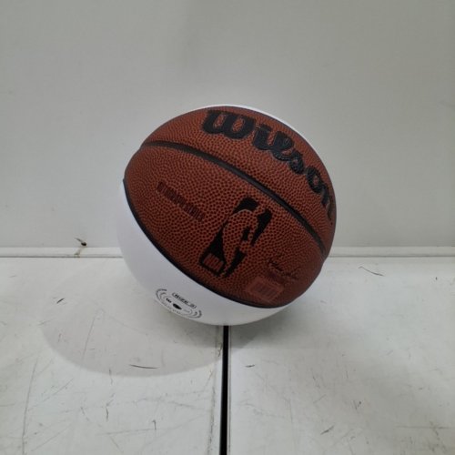 WILSON MINI BASKETBALL - SIZE 3 - ORANGE / WHITE image 3