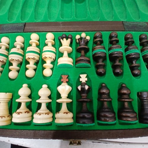 HUSARIA KING'S HAND CRAFTED CLASSIC CHESS SET - 14" BOARD - image 5