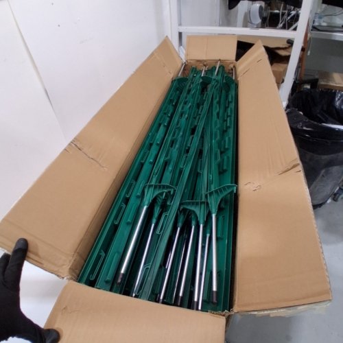 50PK STEP IN FENCE POSTS FOR WIRE FENCING OR ELECTRIC FENCE - 48" - GREEN image 2