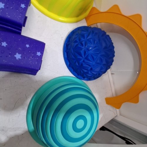 KID'S BATTAT EDUCATION STEP AND FEEL SOLAR SYSTEM BALANCE BEAM - SOLAR SYSTEM/MULTICOLOUR (MODEL: BE3740Z) image 3