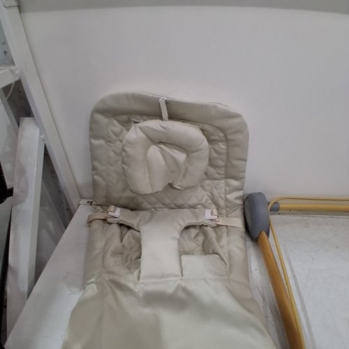 FODOSS PORTABLE BABY BOUNCER SEAT - 20LBS CAP - 28" X 17.7" X 20" - BEIGE/WOOD (MODEL: OD-R12) image 3