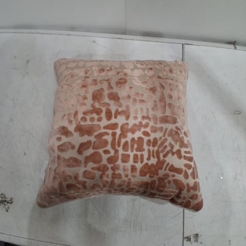 HOMETRENDS PLUSH VELVET DOUBLE-SIDED PILLOW - 18" X 18" - RUST/CREAM (MODEL: JET15133) image 4