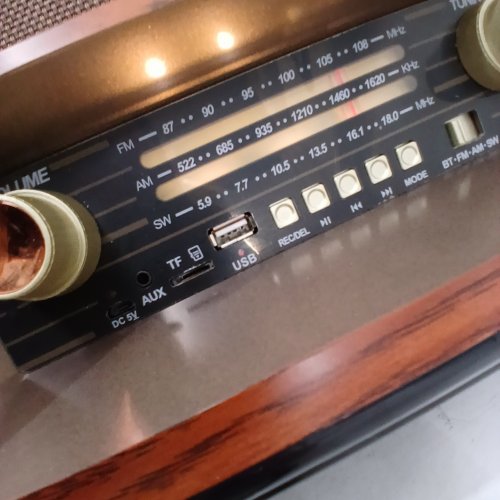 PRUNUS CORDED/WIRELESS RETRO VINTAGE-STYLE BLUETOOTH RADIO & SPEAKER - BROWN WOODGRAIN (MODEL: J-199) image 2