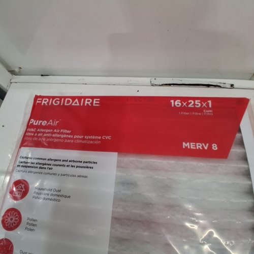 2 FRIGIDAIRE PUREAIR MERV 8 ALLERGEN AIR FILTER - 16" X 25" X 1" - WHITE image 2
