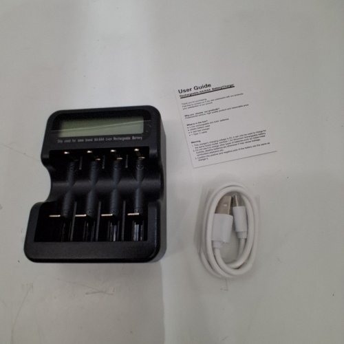 CZVV BATTERY CHARGER FOR AA AND AAA BATTERIES WITH DIGITAL DISPLAY AND 4 SLOTS - 1.5V - BLACK (MODEL: Q032) image 4