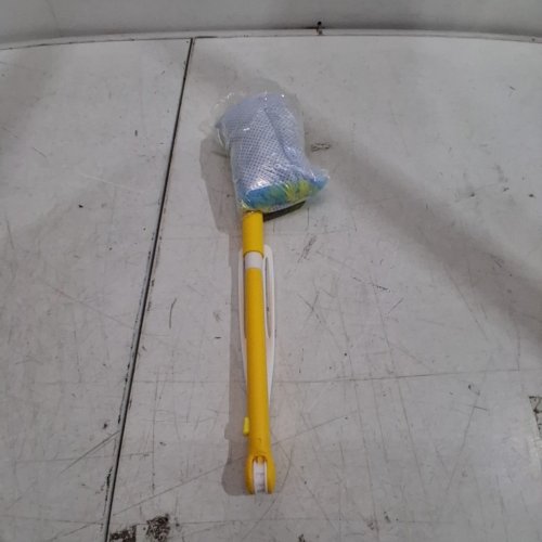 SWIFFER HEAVY DUTY SUPER EXTENDER HANDLE DUSTER WITH 3 DUSTER HEADS - 3FT - YELLOW image 4