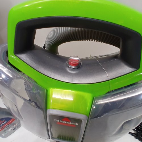 BISSELL LITTLE GREEN PORTABLE DEEP CLEANING VACUUM - 37OZ TANK MAX - GREEN/GREY (MODEL : 2513B) image 2