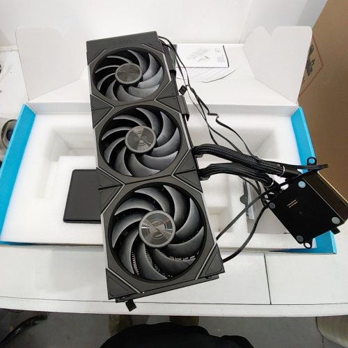 LIAN LI HYDROSHIFT II LIQUID CPU COOLER - 360 MM - BLACK image 3