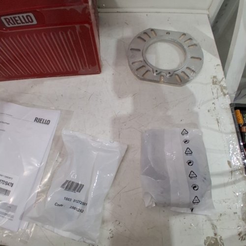 RIELLO 40 SERIES F5 CONVERSION OIL BURNER - 120 V - 5.0 AMP - 140 PSI -RED (MODEL: R40 F15 B20) image 5
