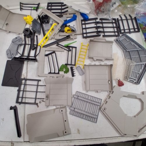 33PC SCHLEICH TOY DINOSAUR RESEARCH STATION PLAYSET - FOR AGES 4-12 - (MODEL:‎41462) image 3