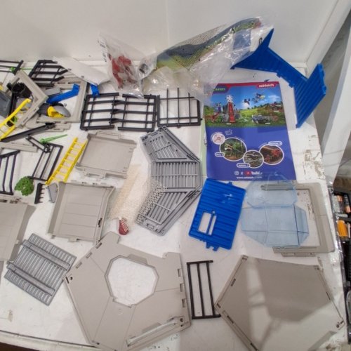 33PC SCHLEICH TOY DINOSAUR RESEARCH STATION PLAYSET - FOR AGES 4-12 - (MODEL:‎41462) image 4