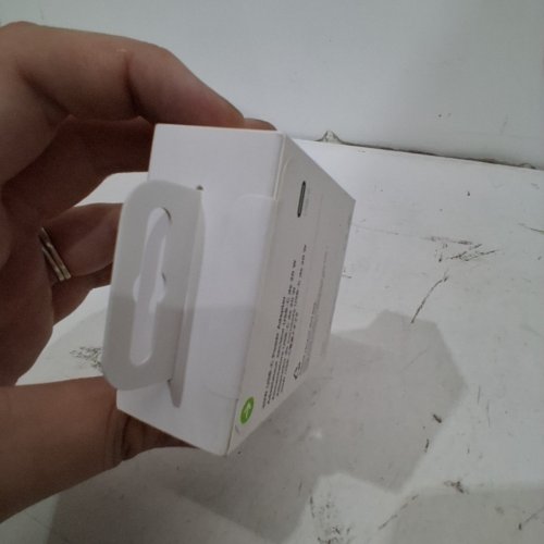 APPLE USB-C 20W POWER ADAPTER - 20W (MODEL: A2305) image 3