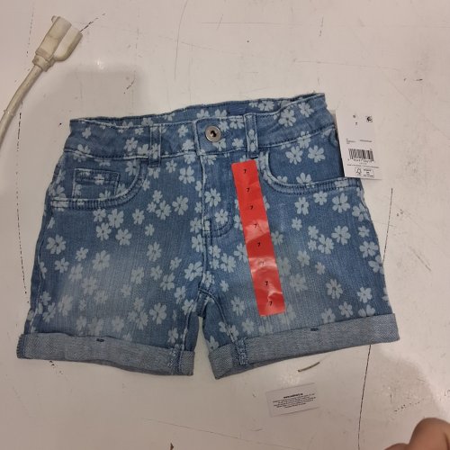 FLORAL DENIM SHORTS - SIZE 7 - BLUE / WHITE (STYLE: GRS63059GAP) image 2