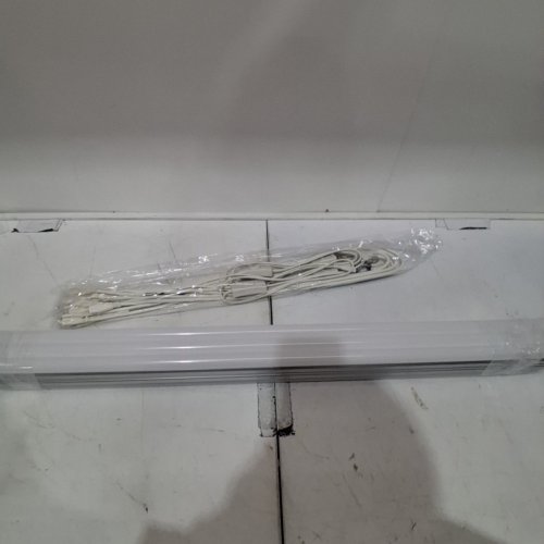 6PK BARRINA LED T5 INTEGRATED LINKABLE SINGLE LIGHT FIXTURES - 3FT EACH - 1900LM - 5000K - 16W (MODEL: AAI16) image 3