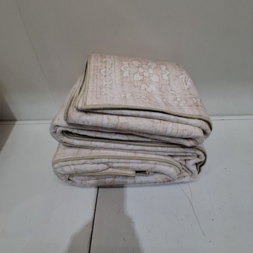 WASHABLE SOFT LOW-PILE AREA RUG - 7FT X 9FT - BEIGE AND WHITE image 3