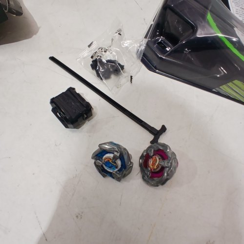 BEYBLADE X XTREME BATTLE SET - BLACK/GREEN image 3