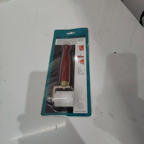BIG HORN POLYETHYLENE J-ROLLER - 1 1/2" (ITEM: 19595) image 3