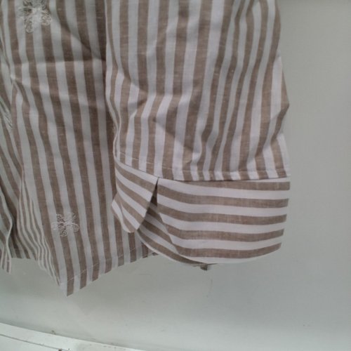WOMEN'S BARILOCHE EMBROIDERED STRIPPED BUTTON-UP SHIRT - SMALL / MEDIUM - 38 - BEIGE / WHITE FLOWERS (STYLE: DAVA) image 3