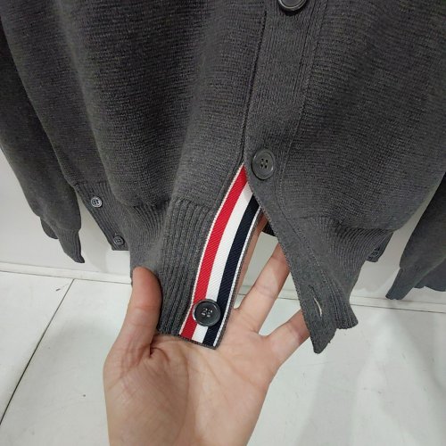 MEN'S THOM BROWNE STITCH MILANO COTTON CREPE V-NECK CARDIGAN - SIZE 3 - MED GREY image 5