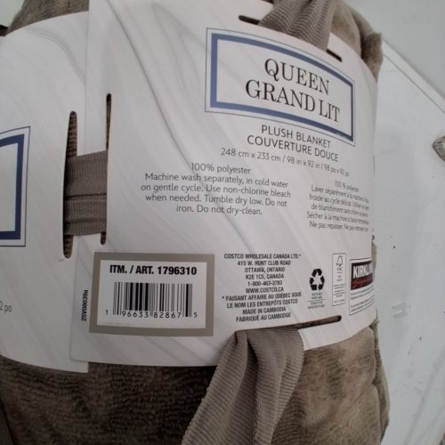 KIRKLAND SIGNATURE PLUSH BLANKET - QUEEN - TAUPE (MODEL: 1796310) image 2