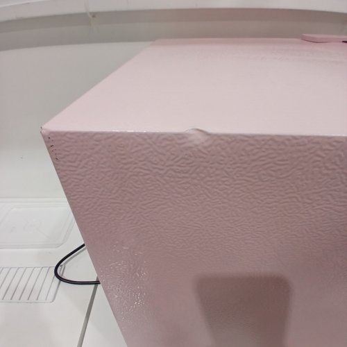 FRIGIDAIRE RETRO COMPACT FRIDGE WITH CHILLER MINI REFRIGERATOR & BUILT-IN BOTTLE OPENER - 1.6 CU.FT - PINK (MODEL: EFR176-PINK-6COM) image 7