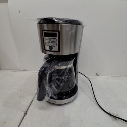 BLACK AND DECKER STAINLESS STEEL PROGRAMMABLE COFFEE MAKER - 12 CUPS - STAINLESS STEEL/BLACK (MODEL: ‎CM1231SC) image 3
