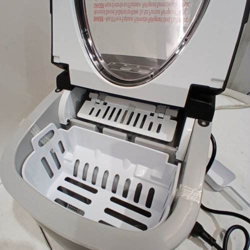 FRIGIDAIRE PORTABLE COMPACT ICE MAKING MACHINE - BLACK - (MODEL: EFIC128-BLACK-6COM) image 4