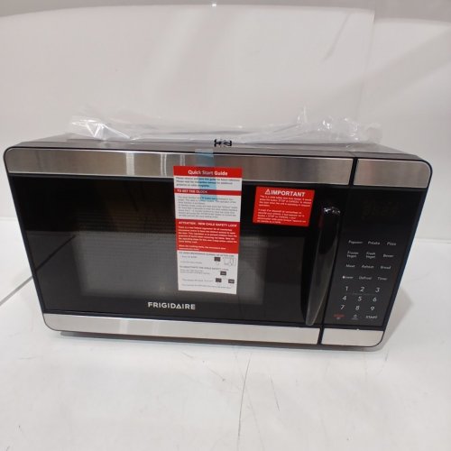 FRIGIDAIRE OVERCOUNTER MICROWAVE OVEN - 0.7CU. FT - BLACK / STAINLESS STEEL (MODEL: EMW741_AMZ) image 2