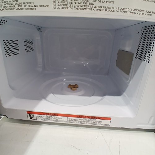 FRIGIDAIRE OVERCOUNTER MICROWAVE OVEN - 0.7CU. FT - BLACK / STAINLESS STEEL (MODEL: EMW741_AMZ) image 3