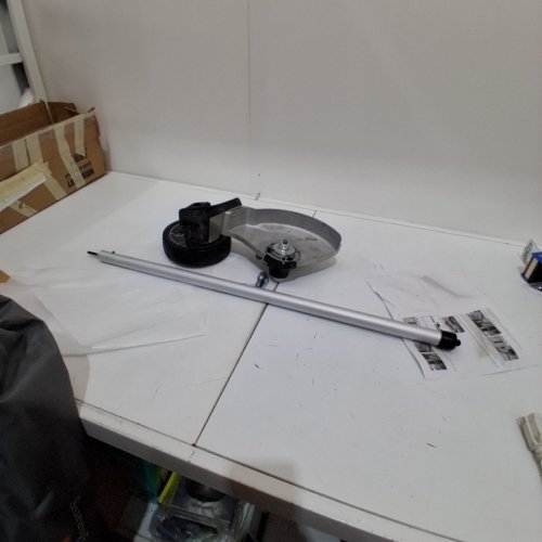 WBEDGERATT SUNSEEKER STRAIGHT SHAFT EDGER ATTACHMENT-8.9" BLADE-SILVER image 2