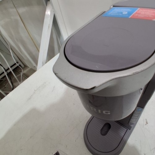KEURIG K-SLIM + ICED K-ICED SINGLE SERVE COFFEE MAKER - ICE GREY (MODEL: K26F) image 4