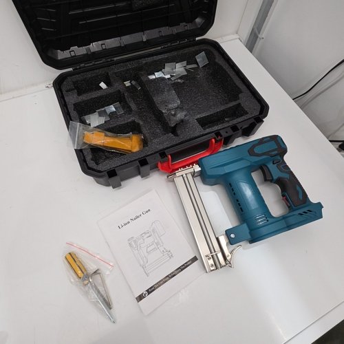 CORDLESS LI-ION BRAD NAILER / STAPLE GUN KIT - 20V - BLUE image 2
