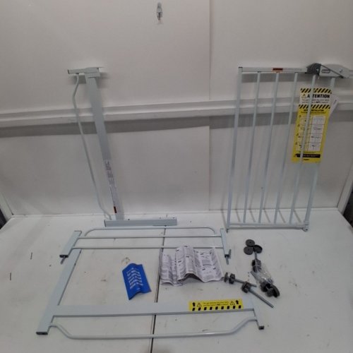 REGALO EASY STEP SAFETY GATE - 29"- 38.5" - WHITE (MODEL: 1160-DS) image 2