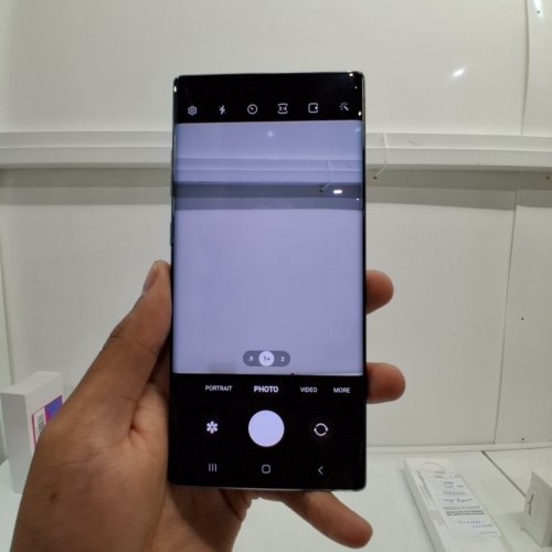 SAMSUNG GALAXY NOTE 10+ 256GB SMARTPHONE WITH STYLUS - AURA GLOW image 9