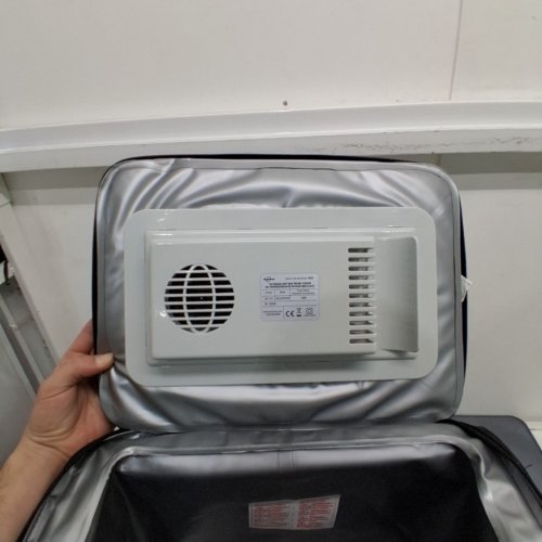 KOOLATRON SOFT SIDED ICE-FREE COLLAPSIBLE PORTABLE COOLER BAG - 12V - 24.5L - BLACK/GREY (MODEL: D25) image 6