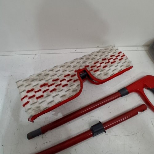 VILEDA PROMIST MAX MICROFIBER SPRAY MOP WITH MOP HEAD - RED image 3