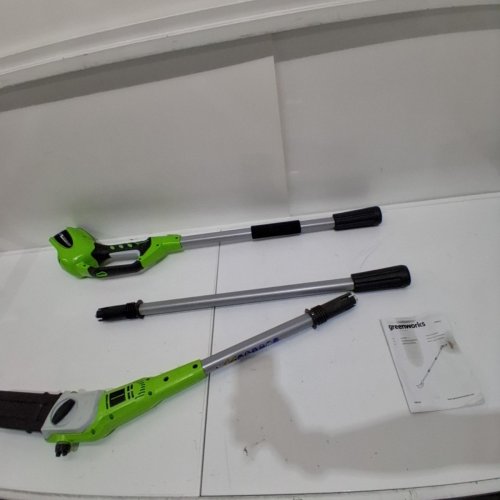 GREENWORKS EXTENDABLE CORDLESS ELECTRIC POLE FOR SAW - 40V - FOR 8" BLADE - EXTENDS TO 8FT - GREEN - (MODEL: 1400017) image 2