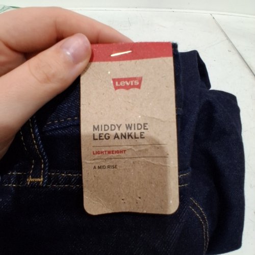 LEVI'S WIDE LEG ANKLE JEANS - 31 X 27 - BLUE (ITEM: 005D90004) image 2