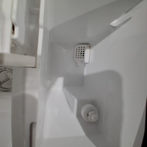 3-IN-1 ICE & WATER MACHINE – HOT OR COLD BOTTOM-LOAD WATER COOLER image 5