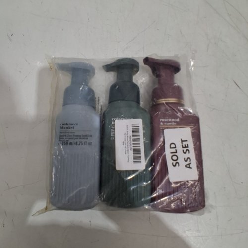 3 ASSORTED BATH & BODY WORKS GENTLE FOAMING HAND SOAP - CASHMERE BLANKET. CEDARWOOD FOREST & ROSEWOOD & SUEDE - 259 ML EACH image 3