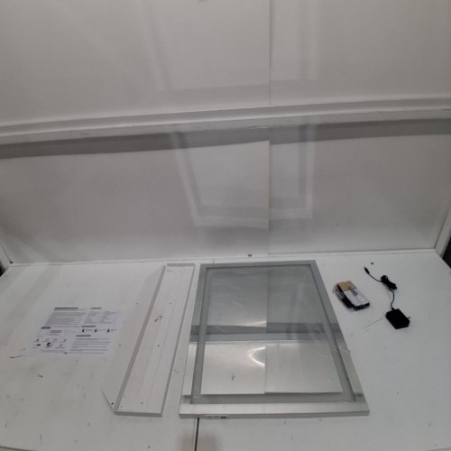 LED VANITY MAKEUP MIRROR - 23" X 18" - SILVER image 2