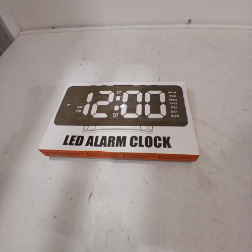 UNBRANDED MULTIFUNCTION LED DIGITAL ALARM CLOCK image 5