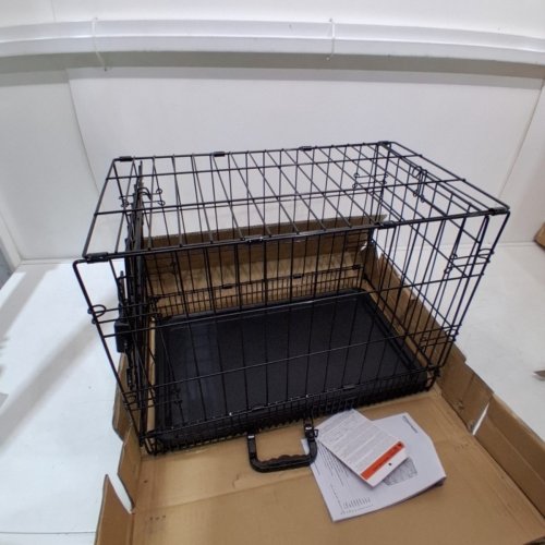 AMAZON BASICS DURABLE FOLDABLE METAL WIRE PET CRATE WITH TRAY - 22" X 16" X 13" - BLACK image 2
